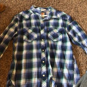 Levi’s flannel